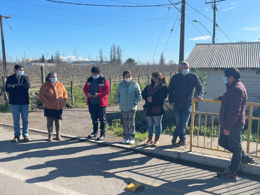 Alcaldesa visita caminos rurales